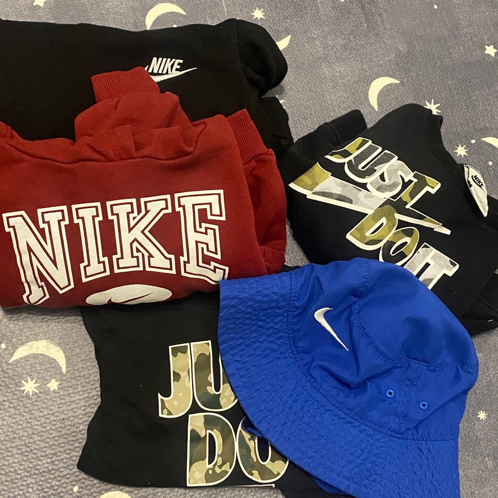 Nike Bundle of 5